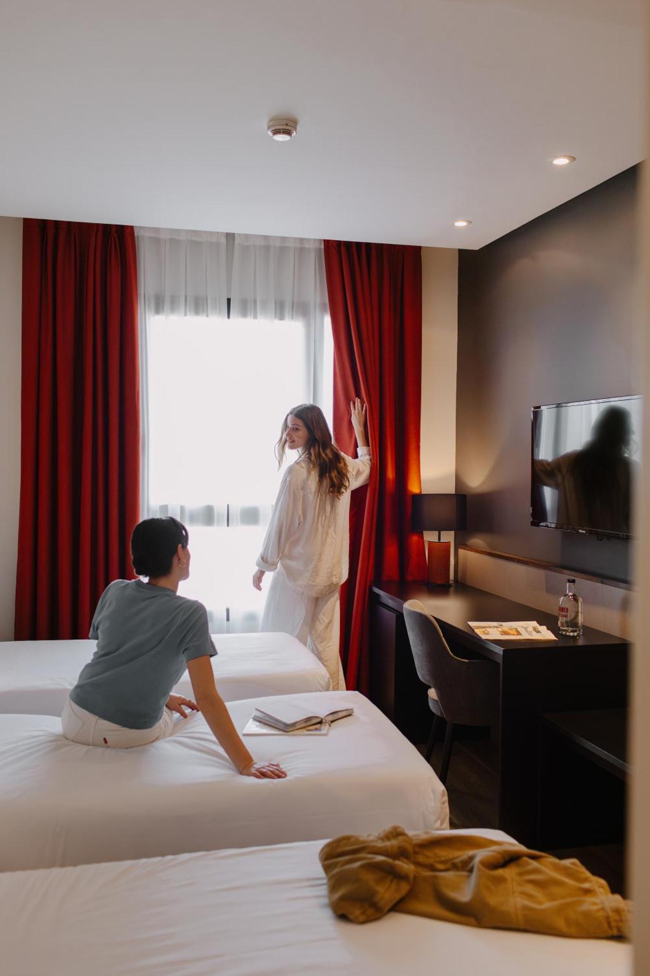 Hotel Kramer Valenza Esterno foto